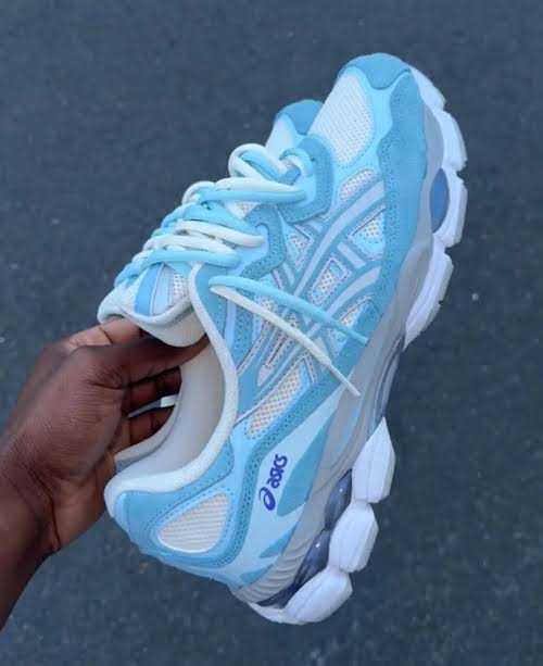 Double Lace Asics